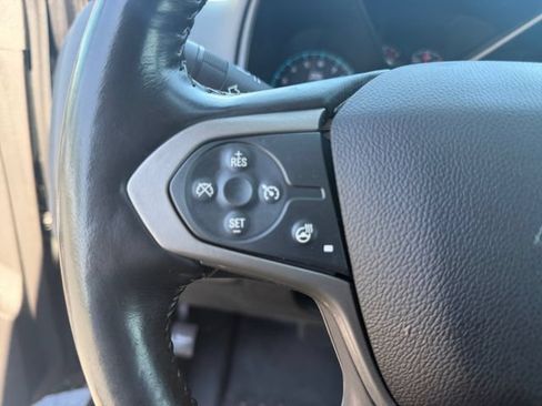 Used 2019 Chevrolet Colorado Z71 AWD/4WD image 16