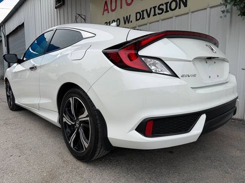 Used 2016 Honda Civic Touring image 2