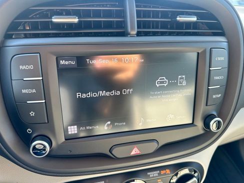 New 2025 Kia Soul LX image 17