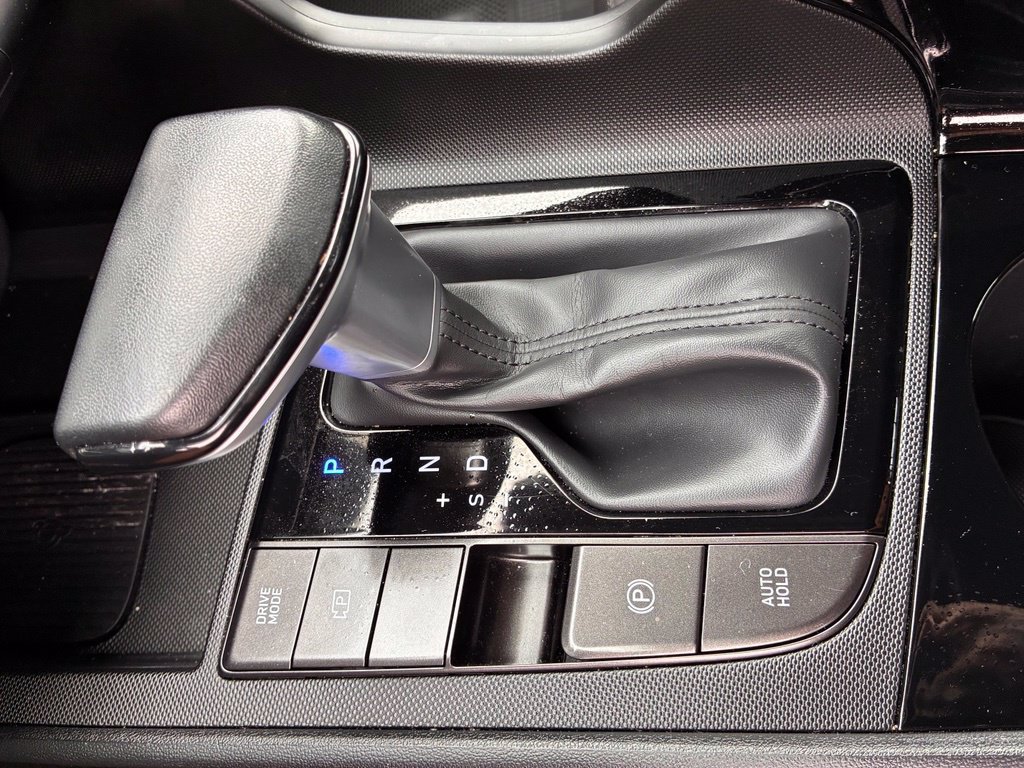 Certified 2025 Hyundai Elantra SEL FWD image 37