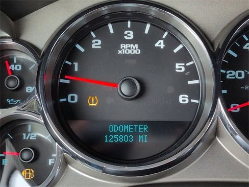 Used 2014 GMC Sierra 2500 W/T w/ Snow Plow Prep Package image 26