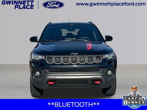 Used 2023 Jeep Compass Trailhawk image 2