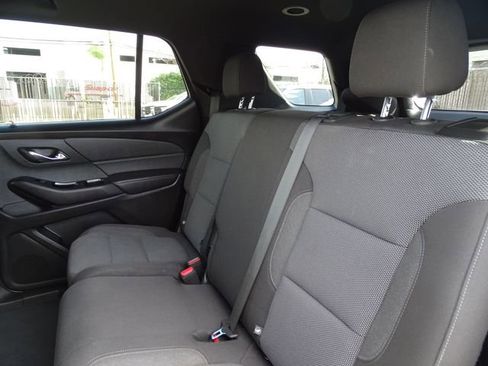 Certified 2023 Chevrolet Traverse LT image 8