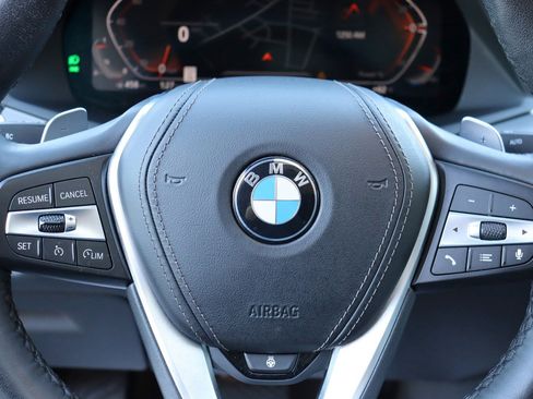 Used 2021 BMW X6 xDrive40i w/ Premium Package image 23