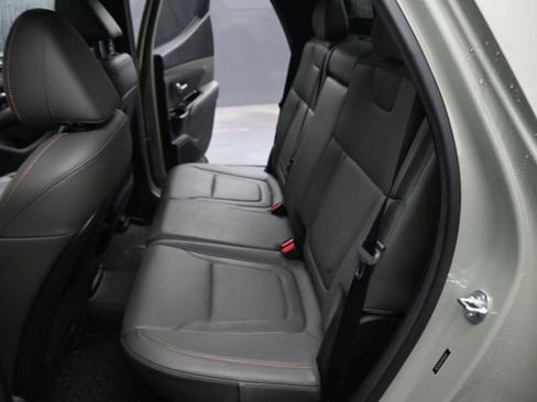 Used 2023 Hyundai Santa Cruz Limited image 11