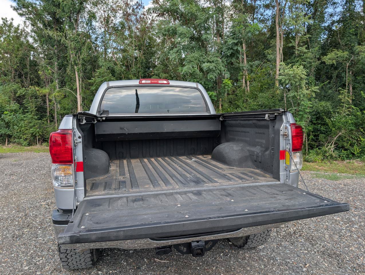 Used 2011 Toyota Tundra Limited w/ Platinum Pkg AWD/4WD image 20
