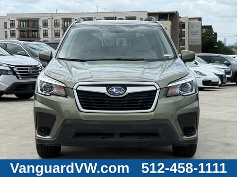 Used 2020 Subaru Forester Premium AWD/4WD image 3