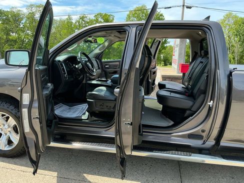 Used 2015 RAM 1500 Sport w/ Convenience Group AWD/4WD image 9