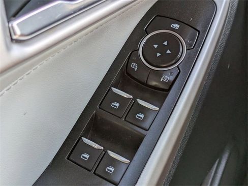 Certified 2021 Ford Explorer XLT w/ Equipment Group 202A image 22