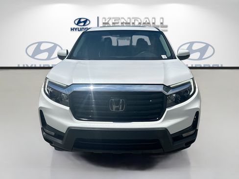 Used 2023 Honda Ridgeline RTL-E image 2