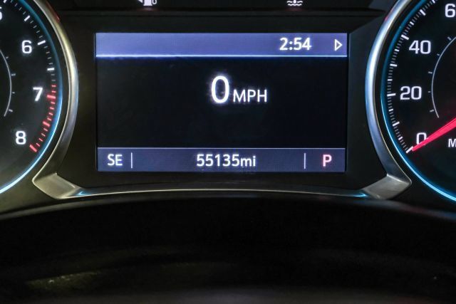 Used 2020 Chevrolet Traverse LT FWD image 22