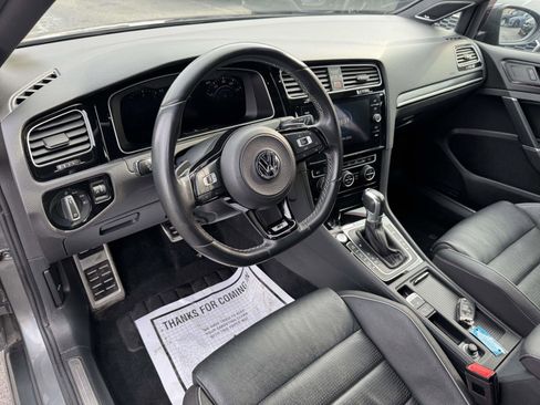 Used 2019 Volkswagen Golf R 4-Door image 13