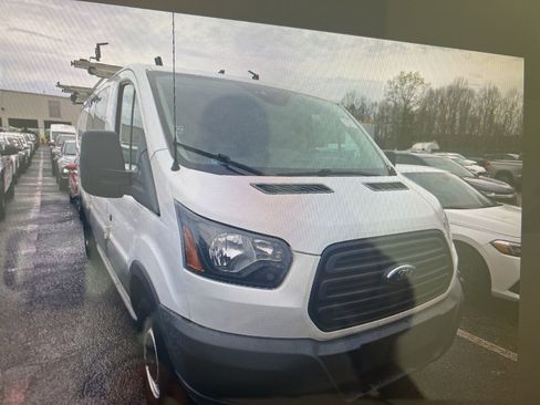 Used 2018 Ford Transit 250 148 Low Roof image 11