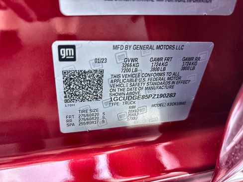 Used 2023 Chevrolet Silverado 1500 LTZ w/ Technology Package AWD/4WD image 39
