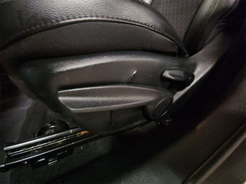 Used 2019 Jeep Compass Altitude image 13