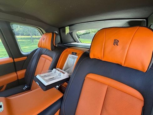 Used 2023 Rolls-Royce Cullinan w/ Cullinan Package AWD/4WD image 29
