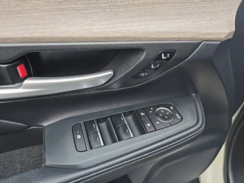 Used 2024 Toyota Grand Highlander Platinum image 19