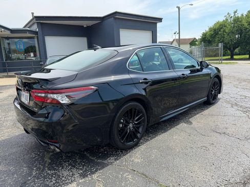 Used 2023 Toyota Camry XSE FWD image 9
