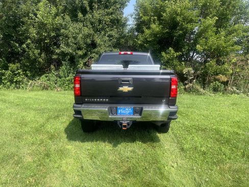 Used 2015 Chevrolet Silverado 2500 LT w/ LT Convenience Package AWD/4WD image 6