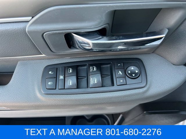 Used 2019 RAM 1500 Classic SLT AWD/4WD image 20