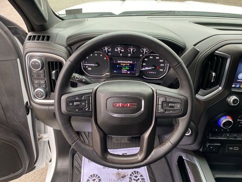 Used 2022 GMC Sierra 2500 AT4 image 22