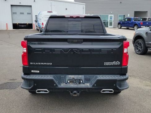 Used 2020 Chevrolet Silverado 1500 High Country w/ Technology Package AWD/4WD image 4
