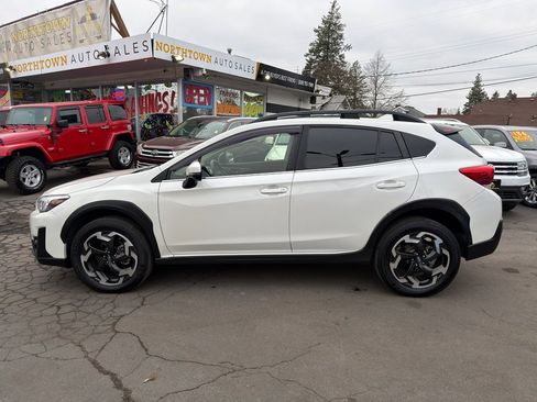 Used 2022 Subaru Crosstrek 2.5i Limited w/ Moonroof Package 2 image 3