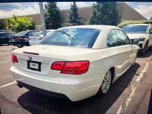 Used 2011 BMW 328i Convertible RWD image 3