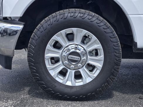 Used 2021 Ford F250 XL w/ STX Appearance Package RWD image 11