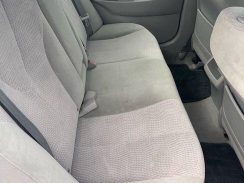 Used 2011 Toyota Camry LE image 9