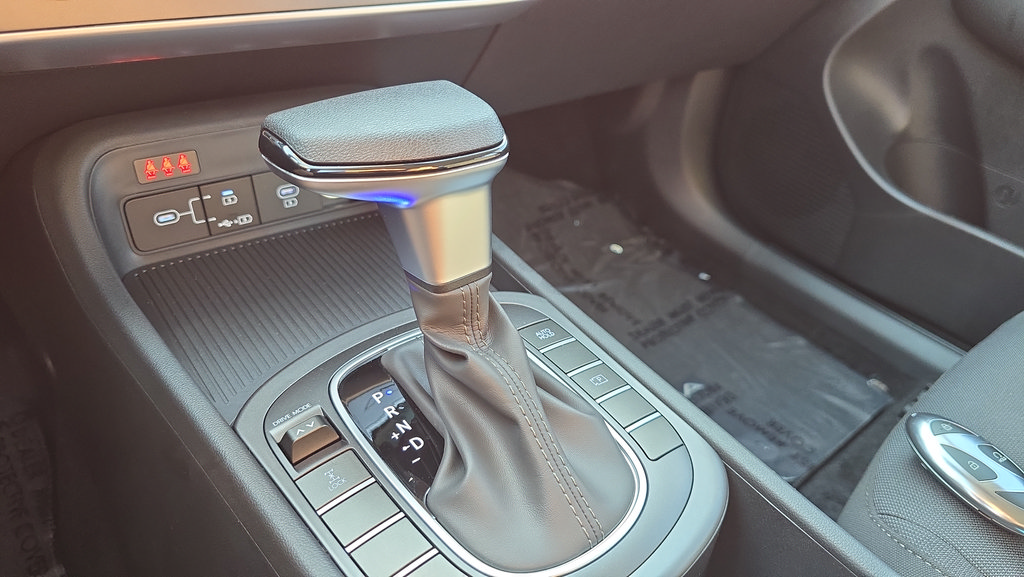 New 2027 Hyundai Kona SE AWD/4WD image 22