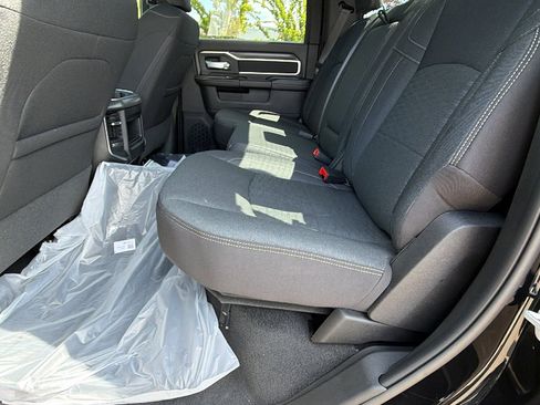 New 2026 RAM 2500 Big Horn AWD/4WD image 19