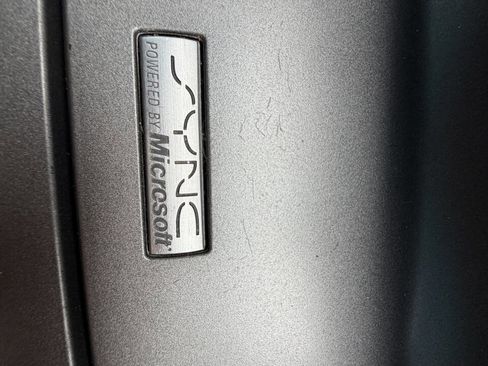 Used 2014 Ford Explorer XLT image 29