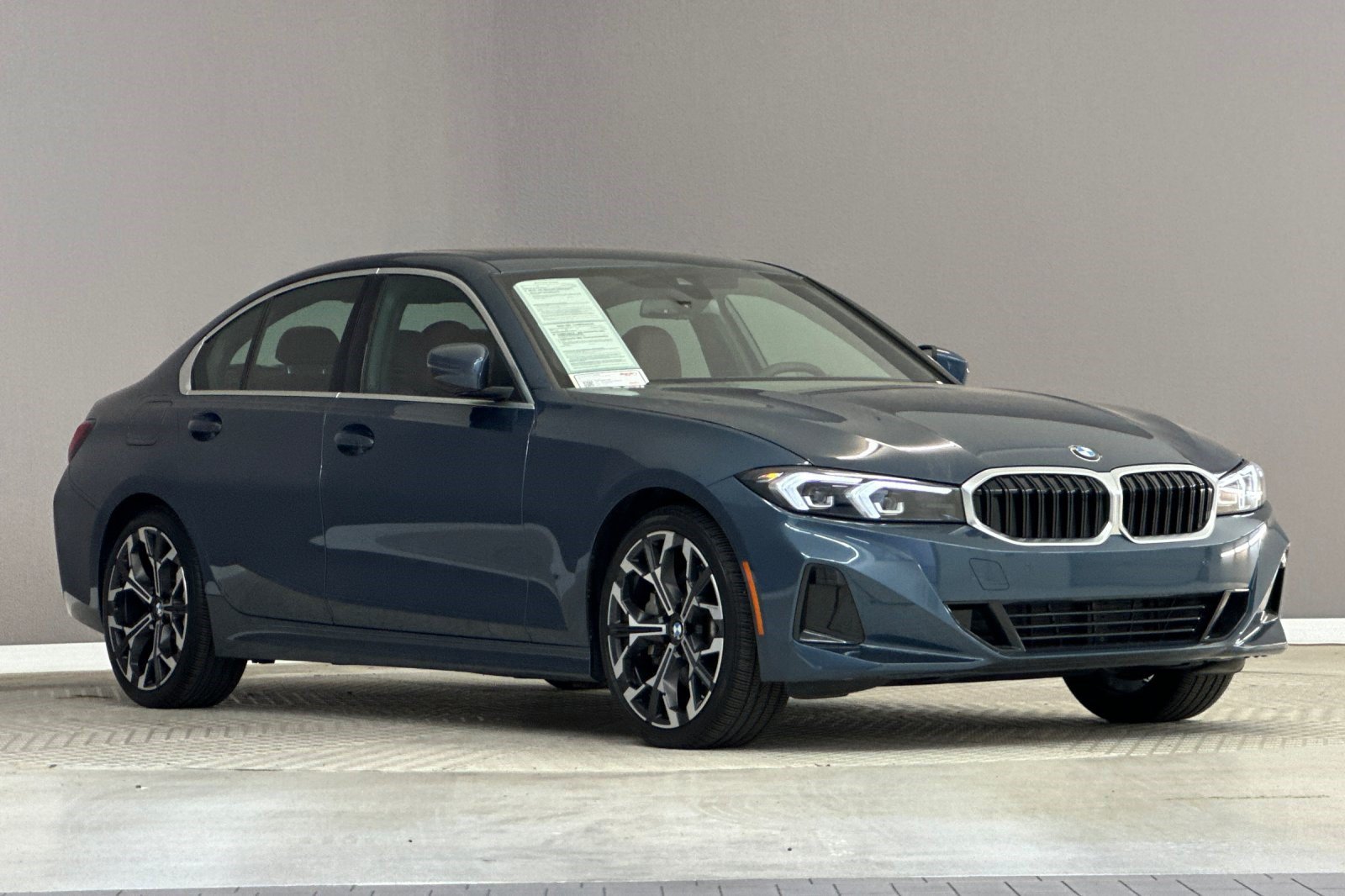 Used 2026 BMW 330i Sedan w/ Convenience Package RWD image 6