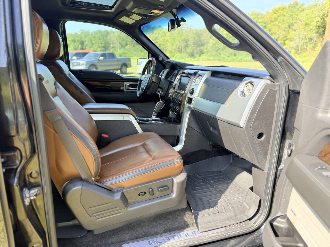 Used 2013 Ford F150 Platinum AWD/4WD image 21