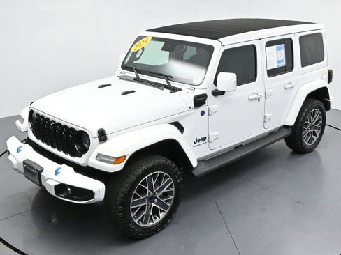 Used 2024 Jeep Wrangler High Altitude AWD/4WD image 45