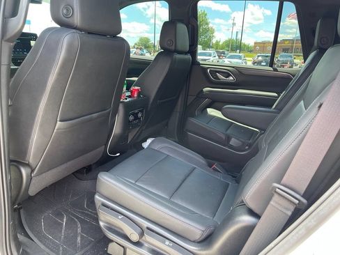 Used 2022 Chevrolet Tahoe LT w/ Luxury Package AWD/4WD image 6