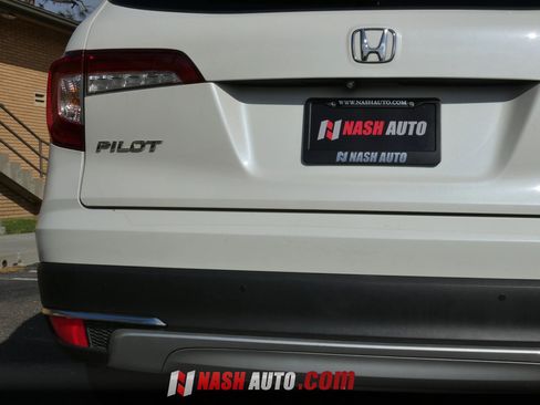 Used 2019 Honda Pilot Touring image 11