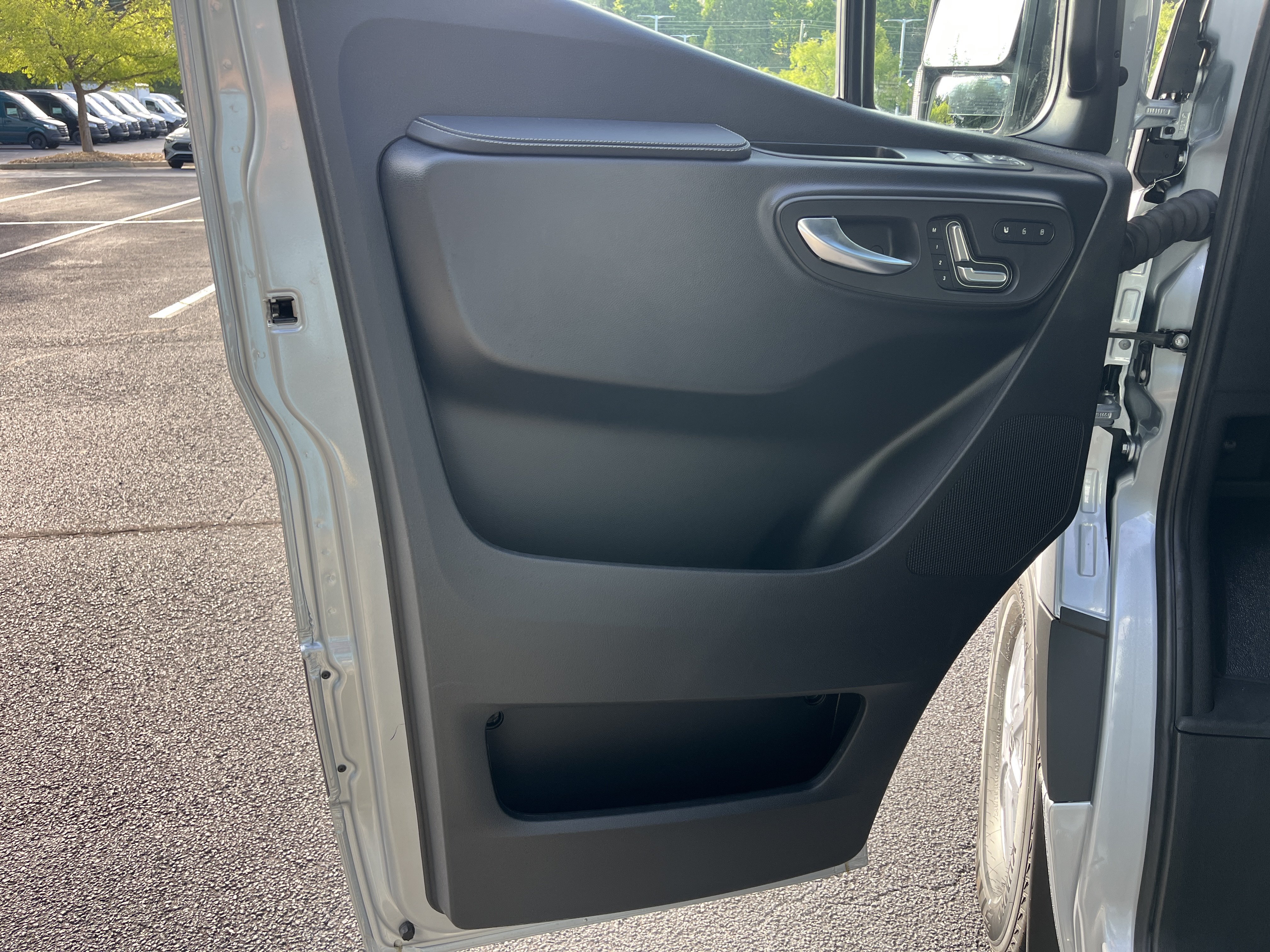 New 2026 Mercedes-Benz Sprinter 2500 image 18