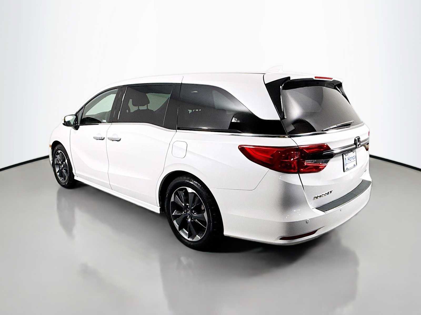 Certified 2023 Honda Odyssey Elite image 5