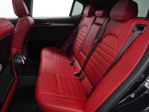 Used 2024 Alfa Romeo Stelvio Veloce image 19