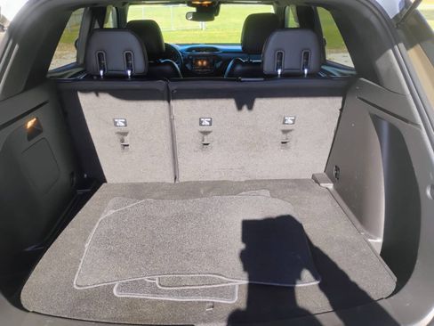 Used 2021 Chevrolet TrailBlazer ACTIV w/ Convenience Package FWD image 8