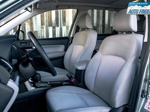 Used 2017 Subaru Forester 2.5i Premium w/ All-Weather Package image 10