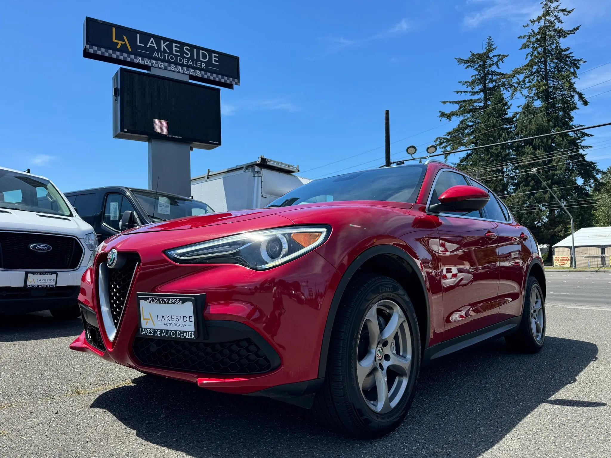 Used 2019 Alfa Romeo Stelvio RWD image 1