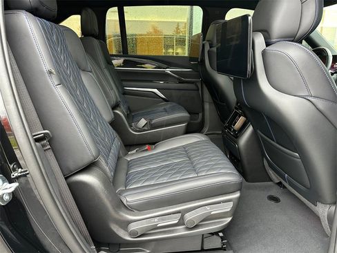 Used 2025 Cadillac Escalade IQ Luxury 1 image 12