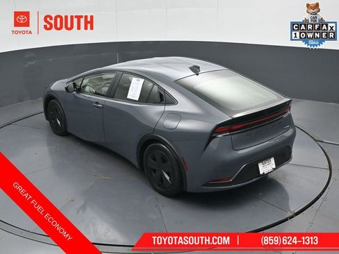 Used 2025 Toyota Prius LE FWD image 52