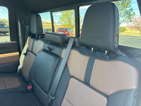 Used 2022 Chevrolet Silverado 3500 High Country w/ Technology Package image 19