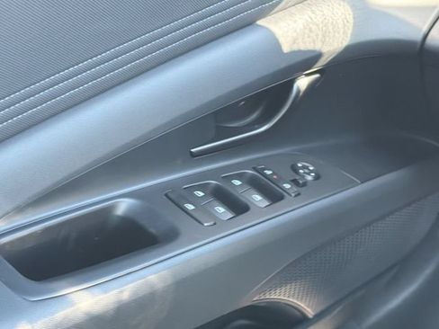New 2026 Hyundai Elantra SEL FWD image 17