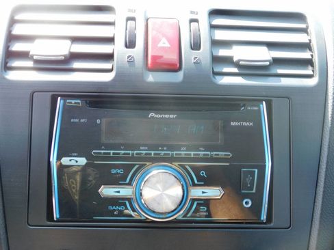 Used 2012 Subaru Impreza 2.0i image 12