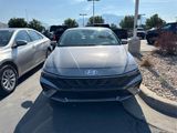 Used 2025 Hyundai Elantra Limited image 5